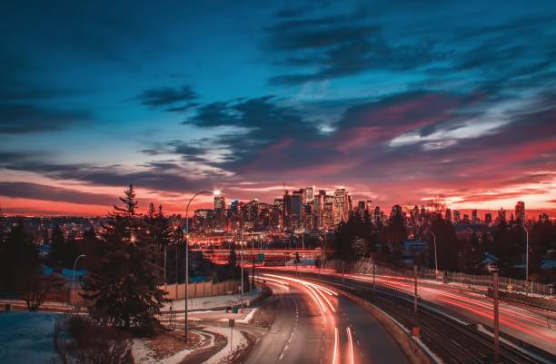 istock Light Trails To The City 1193748907