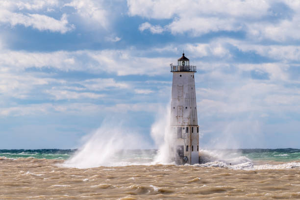 istock Frankfort North Breakwater Lighthouse 1193748952