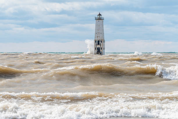 istock Frankfort North Breakwater Lighthouse 1193749258