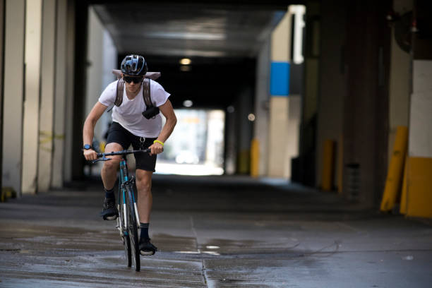 istock Big City Bicycle Messenger 1193760683