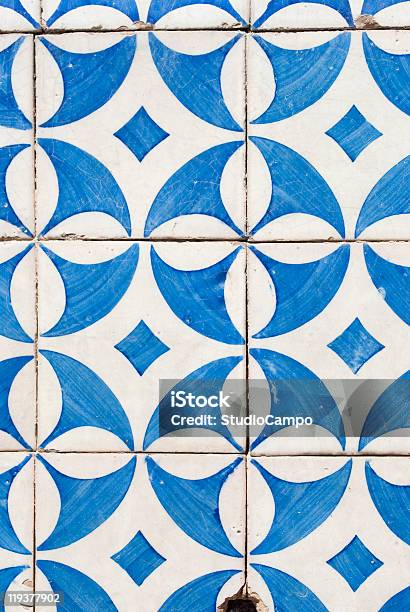 Portoghese Azulejos - Fotografie stock e altre immagini di Sezione parziale - Sezione parziale, Arte, Astratto