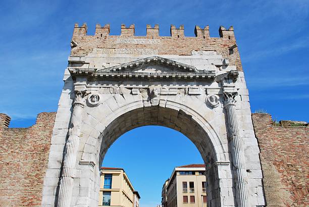 istock Augustus' triumph arch, Rimini, Italy 119381551