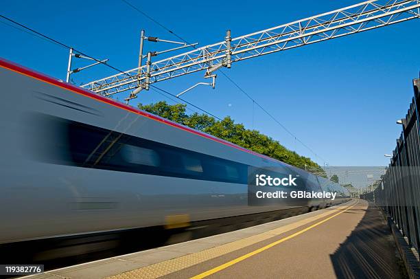 British Treno Ad Alta Velocità - Fotografie stock e altre immagini di Regno Unito - Regno Unito, Treno, Treno ad alta velocità