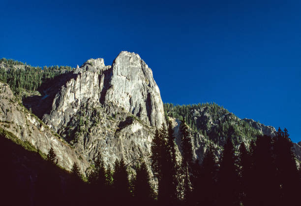 istock Yosemite National Park Craggy Peak-1995 1193829090