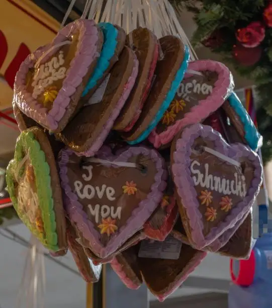 Photo of Gingerbread Hearts Christmas Market I love you Darling german