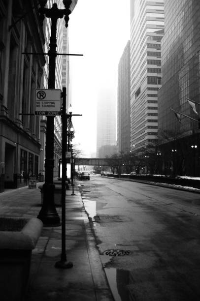 istock Downtown Chicago raining street 1194007302