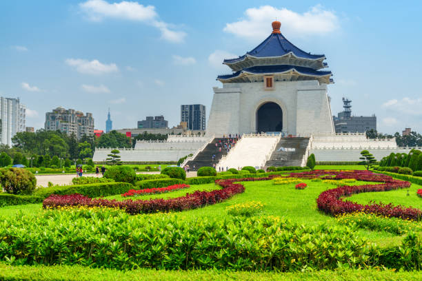 Scenic view of the National Chiang Kai-shek Memorial Hall Scenic view of the National Chiang Kai-shek Memorial Hall at Liberty Square in Taipei, Taiwan. The memorial hall is a famous national monument, landmark and popular tourist attraction of Asia. chiang kai shek photos stock pictures, royalty-free photos & images