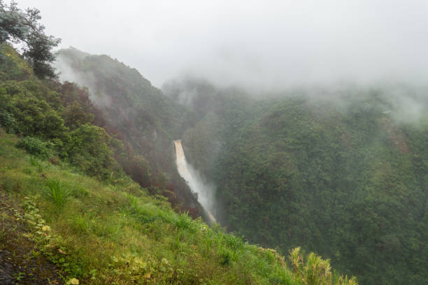 wasserfall salto de bordones - kolumbien - san agustin stock-fotos und bilder