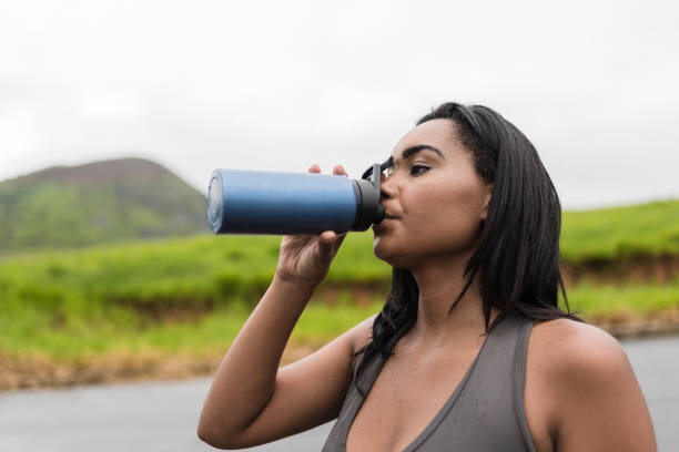 istock Break to drink water 1194169796