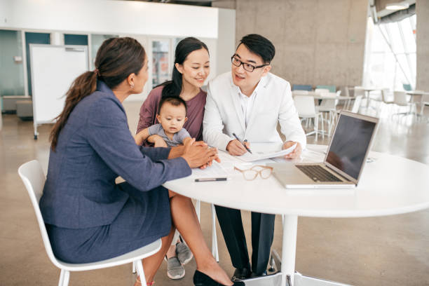 istock Let me help you with your mortgage rates 1194177257