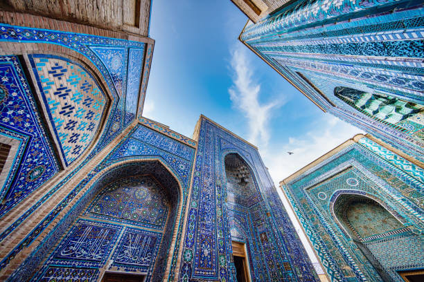 mausoleo shah-i-zinda samarcanda uzbekistan necropoli di shohizinda - camposanto monumentale foto e immagini stock