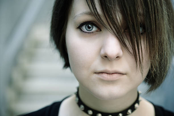 fille gothique - goth photos et images de collection