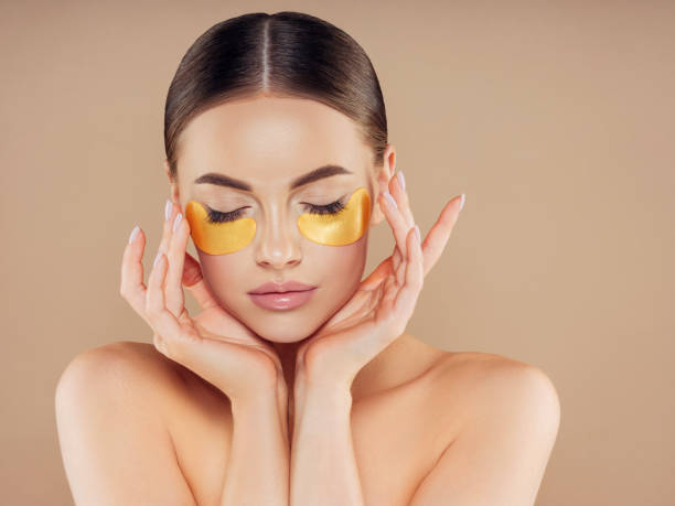 istock Woman with eye patches under her eyes 1194261917