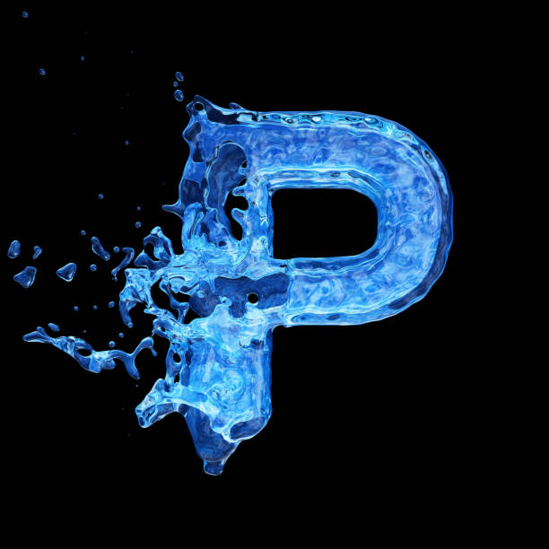 lettera maiuscola p fatta d'acqua con gocce e schizzi isolati su sfondo nero - letter p alphabet three dimensional shape blue foto e immagini stock