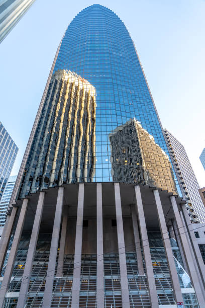 istock Great skyscraper in San Francisco, California 1194320820