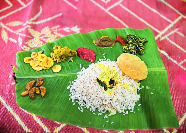 traditional onam meals - traditional culture asia indigenous culture india imagens e fotografias de stock