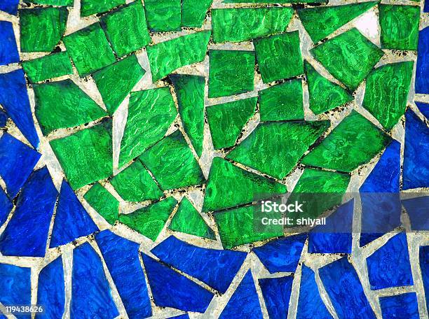 Colorato Mosaico In Vetro - Fotografie stock e altre immagini di Blu - Blu, Brillante, Colore verde