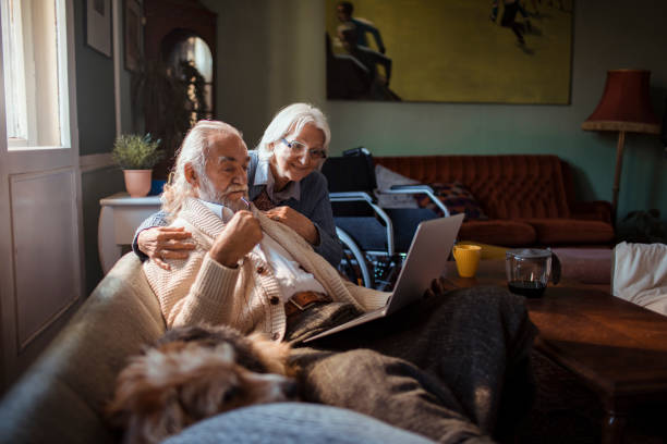 istock Senior Couple at Home 1194391920