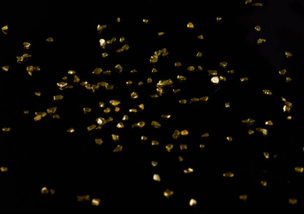 istock BROKEN GLASS PIECES ON BLACK BACKGROUND 1194409659