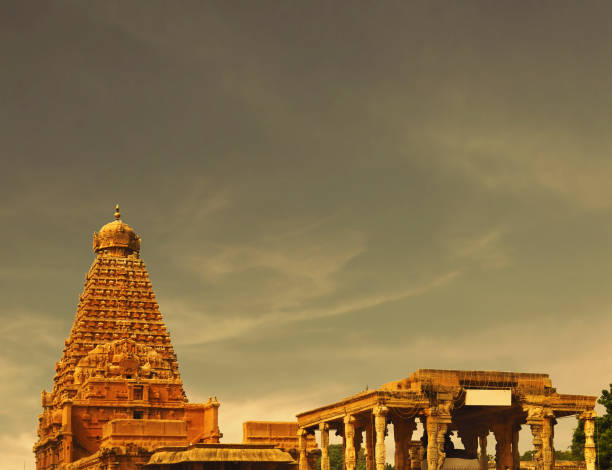 Tanjore big temple brihadeshwara temple in tamil nadu oldest ant tallest temple in india Tanjore big temple brihadeshwara temple in tamil nadu oldest ant tallest temple in india raja stock pictures, royalty-free photos & images