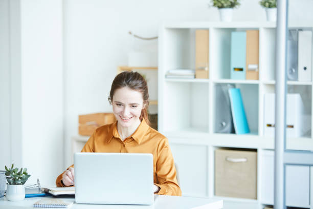 istock Woman has online conversation 1194466756