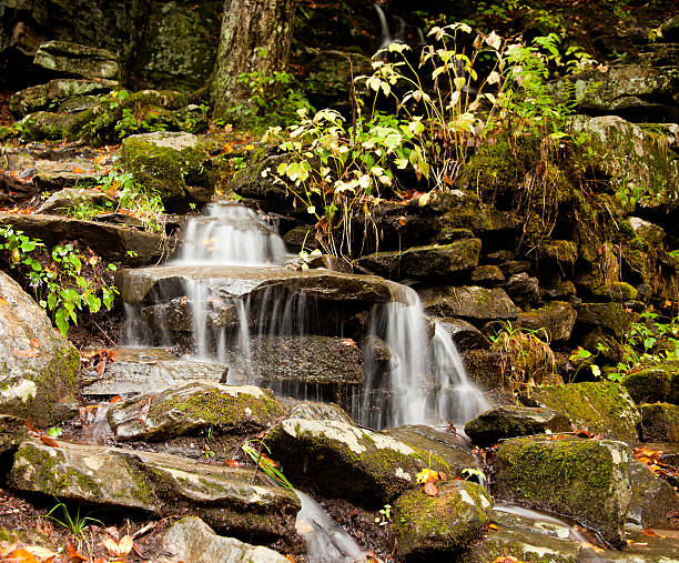 waconah falls na região de berkshires - berkshire hills - fotografias e filmes do acervo