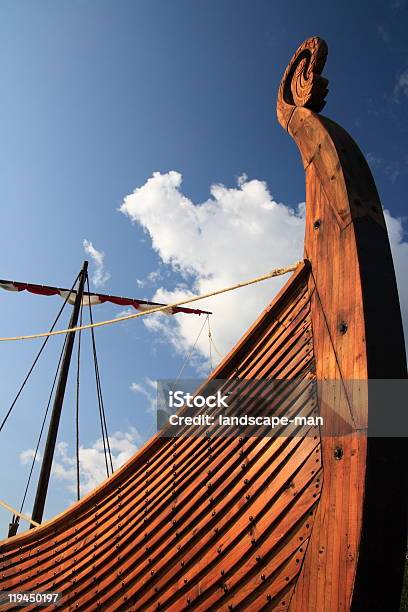 Wikingerschiff Stockfoto und mehr Bilder von Wikingerschiff - Wikingerschiff, Farbbild, Fotografie