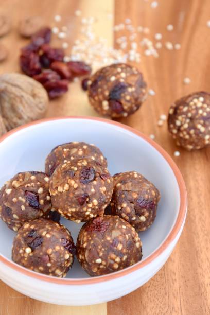 istock Fig cranberry quinoa energy balls 1194521865