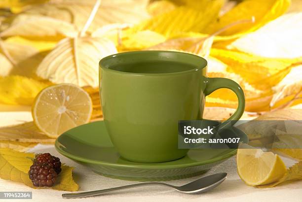 Photo libre de droit de Tasse De Thé banque d'images et plus d'images libres de droit de Feuille - Feuille, Framboise noire, Agrume