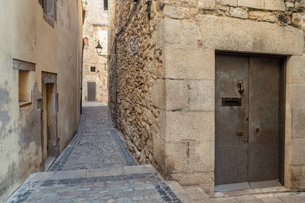 istock Narrow medieval street in Girona. 1194535865