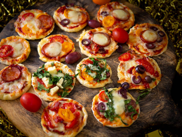 istock Mini Homemade Pizza Bites 1194566918