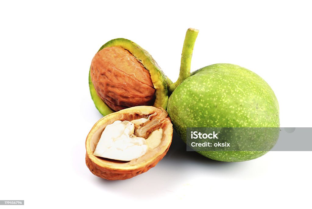 walnut aislado de - Foto de stock de Agrietado libre de derechos