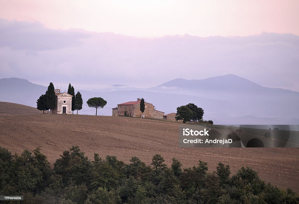 Cappella di Vitaleta, Toskana, Italien - Lizenzfrei Abenddämmerung Stock-Foto