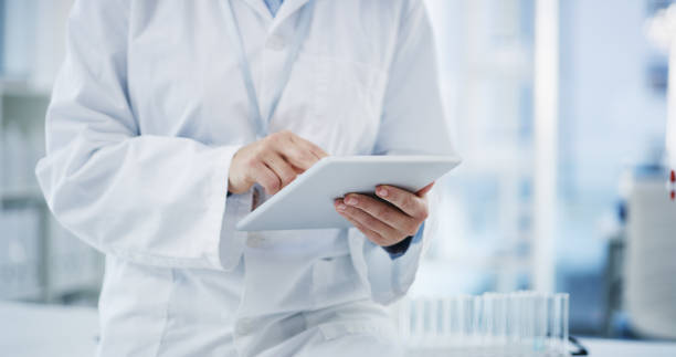 istock Technology plays a vital role in her discoveries 1194654099