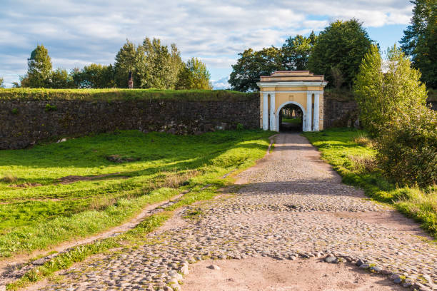 istock Fredrikshamn Gate in Annenkrone, Vyborg, Russia 1194674223