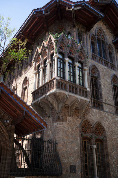 arquitetura modernista da casa golferichs, eixample, barcelona - gran via - fotografias e filmes do acervo