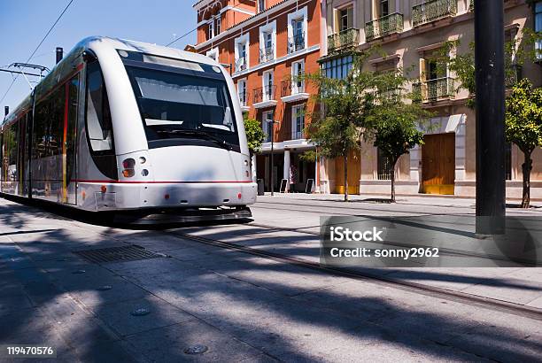 Moderna Tranvía En Sevilla Foto de stock y más banco de imágenes de Sevilla - Sevilla, Color - Tipo de imagen, Comunidad Autónoma de Andalucía