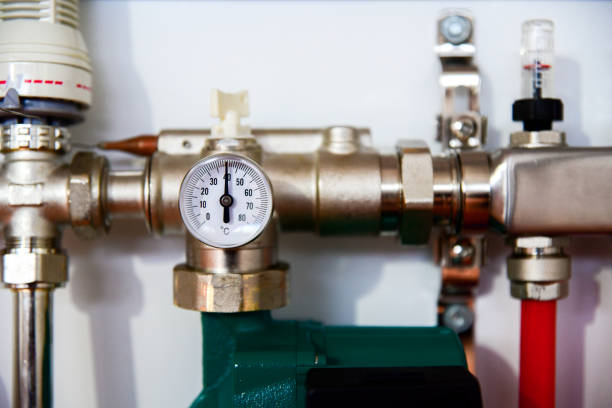 istock pressure gauge indicates pressure for underfloor heating 1194742837