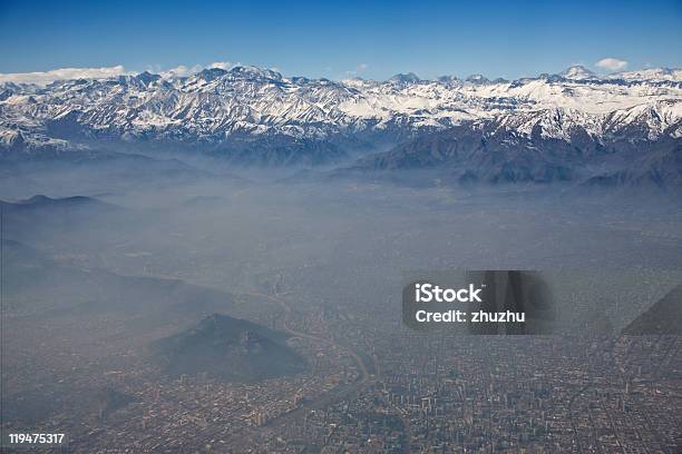Luftaufnahme Der Anden Und Santiago Chile Mit Smog Stockfoto und mehr Bilder von Umweltverschmutzung