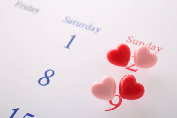 istock Calendar with colorful pins 1194830170