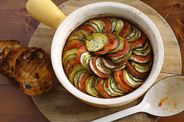 ratatouille français - cuisine française photos et images de collection