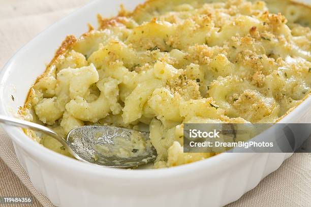Pesto Mac Cheese Stock Photo - Download Image Now - White Color, Breadcrumbs, Cheese