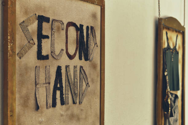 istock sign of the Second Hand 1194876590