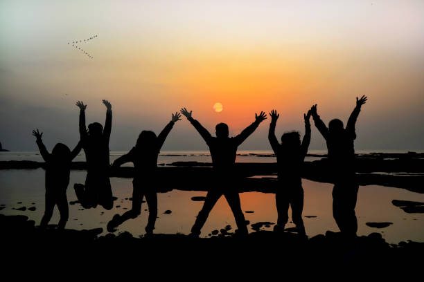istock Young people should enjoy watching the sunrise 1194876593