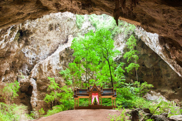 elegant ancient pavilion inside a cave. - phraya nakhon cave imagens e fotografias de stock