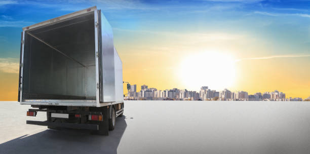 istock open container of the truck 1194954483