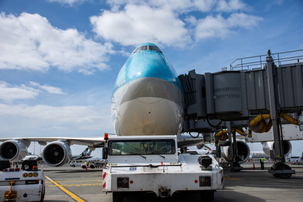 koreańskie powietrze - boeing boeing 747 airplane cargo container zdjęcia i obrazy z banku zdjęć