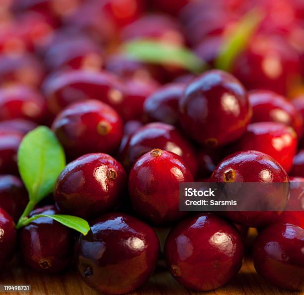 Foto de Amoras Vermelhas Frescos e mais fotos de stock de Alimentação Saudável - Alimentação Saudável, Baga - Fruta, Comida