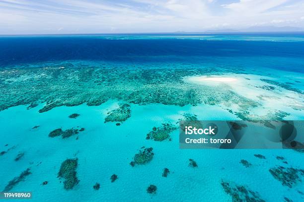 Luftaufnahme Des Great Barrier Reef Vom Helikopter Stockfoto und mehr Bilder von Cairns - Cairns, Riff, Ansicht aus erhöhter Perspektive