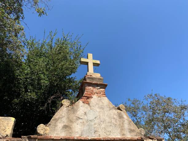 istock Santa Barbara old mission 1194993359